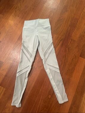 ALO Yoga Light Gray Mesh-Detail Leggings